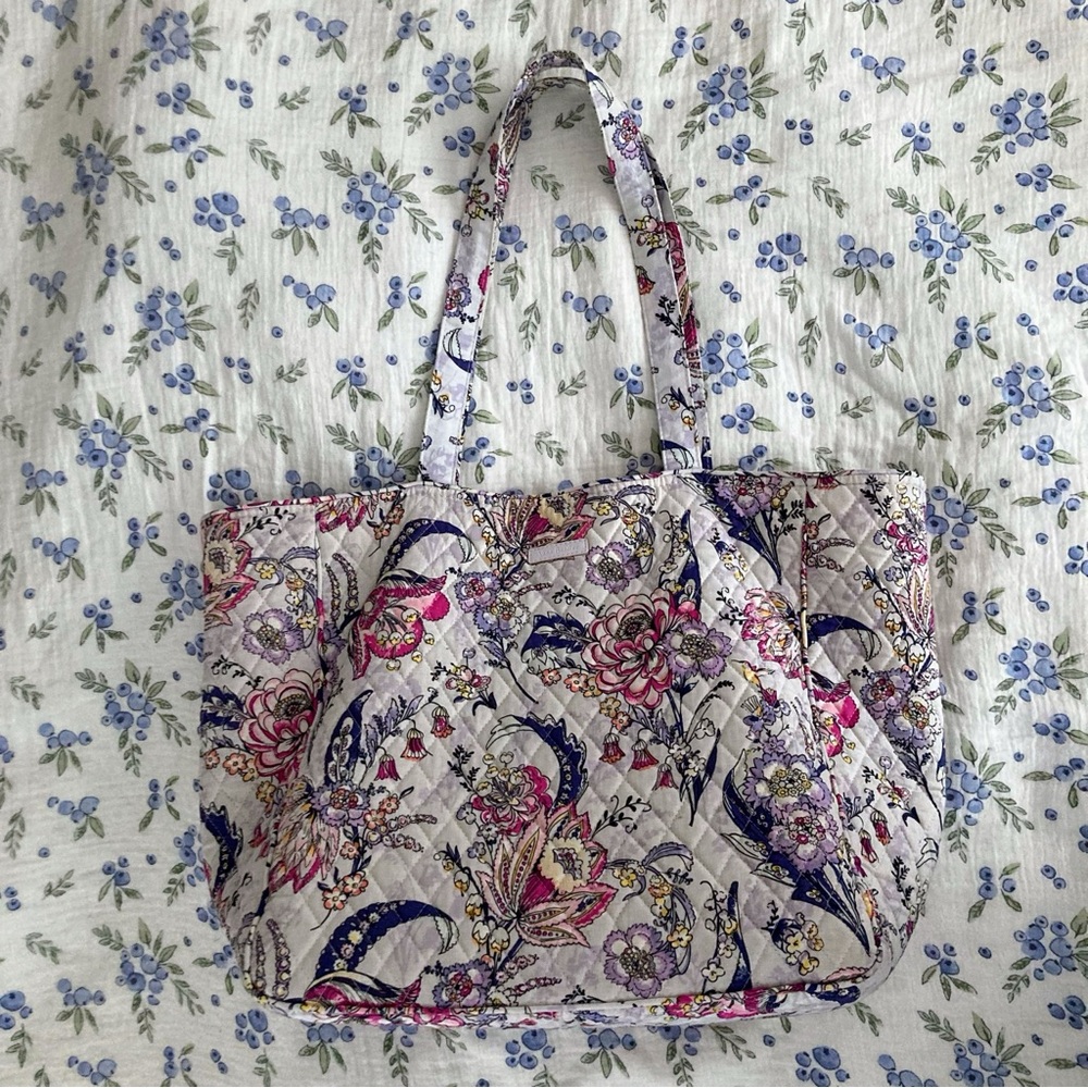 Vera Bradley Pastel Floral Tote - Picture 5 of 8